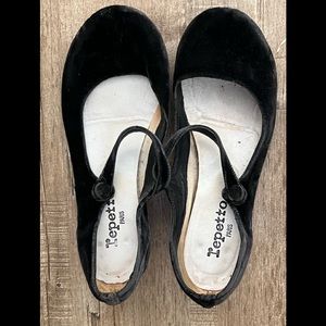 REPETTO MARY JANE ROSE VELVET BLOCK HEEL SHOES size 39.5 fits like a 8.5/9